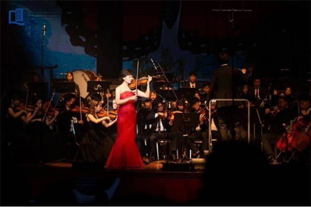 中西文化交相辉映 AI演绎“瑶族舞曲”  香港浸会大学交响乐团举办周年音乐会
