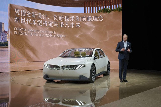 新纯电动BMW i4、新BMW M4焕新，设计更瞩目，驾趣再进化