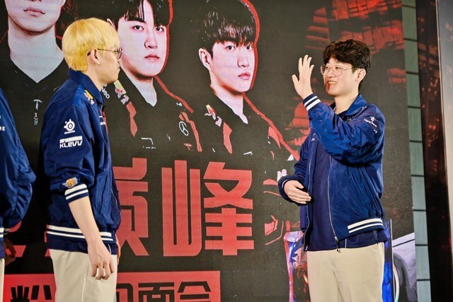 T1战队粉丝见面会于成都举行,三星新一代玄龙骑士OLED G6开启预约登记