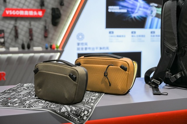 P&E 2024展会报道：VSGO展台展示未发布新品背包
