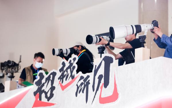 超越自我 创造欢笑 佳能携输入输出影像产品及丰富解决方案亮相CHINA P&E