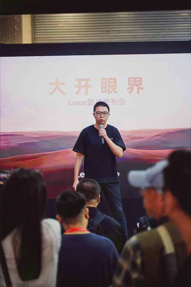 P&E展会现场Lexar雷克沙发布多款新品并启动全球影像大师计划
