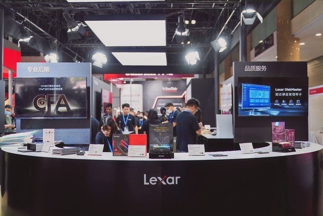 P&E展会现场Lexar雷克沙发布多款新品并启动全球影像大师计划