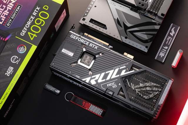 ROG STRIX RTX4090D BTF背置显卡立显高阶战力！