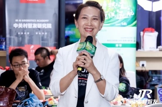 一起穿越「具身智能」的窄门！2024智友成长营开启新篇章