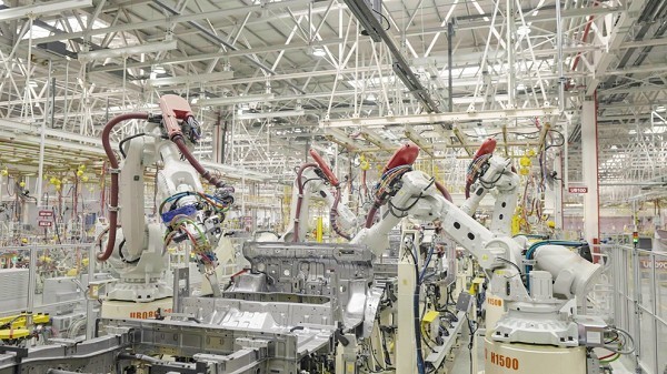 从不屈奋斗到探索未知边界，212品牌重塑中国硬派越野精神内核