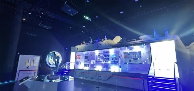 博物新观｜未来之眼，SHARP/NEC点亮奇妙科幻世界