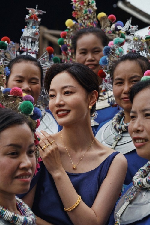 潮宏基在中国营销界重量级奖项【虎啸奖】评选中斩获“金奖”等9项荣誉奖项