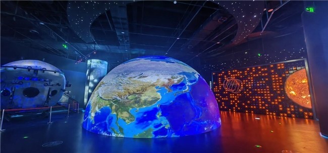 博物新观｜未来之眼，SHARP/NEC点亮奇妙科幻世界