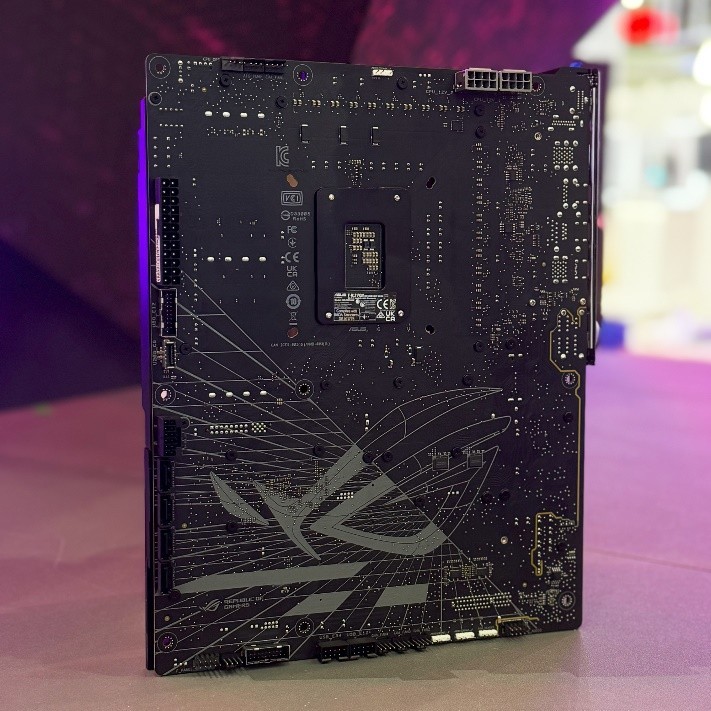 ROG新世代AI电竞重装 COMPUTEX强劲登场